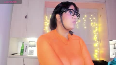 V I C K Y online show from 03-21-26, 07:39