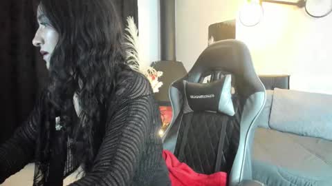 Vicky online show from 03-15-26, 03:01