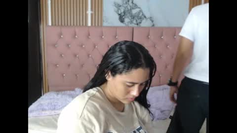 Snapshot of vicky_wel chatting on 06-15-26, 11:56 Victoria y Danniela online show from 06-15-26, 11:56