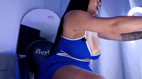 Snapshot of vickygrey1 chatting on 10-02-25, 06:59 Vicky Greys online show from 10-02-25, 06:59