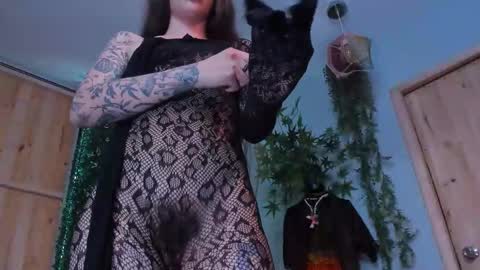 Victoria   online show from 03-07-26, 12:07