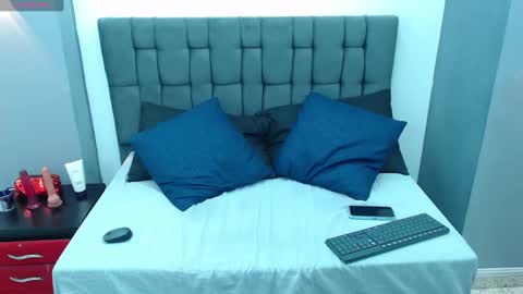 Snapshot of vickyjohnson1 chatting on 02-08-25, 09:04 Vicky online show from 02-08-25, 09:04