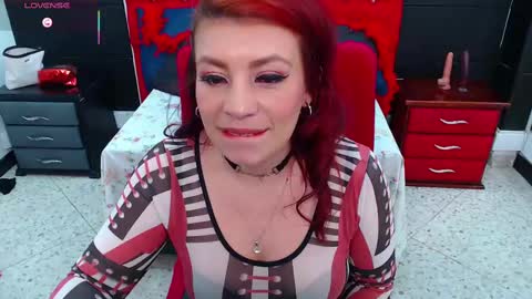 Snapshot of vickyjohnson1 chatting on 02-16-25, 12:19 Vicky online show from 02-16-25, 12:19