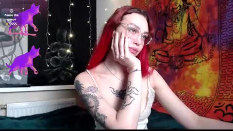 Snapshot of victori_luxury chatting on 12-06-24, 05:00 victori_luxury online show from 12-06-24, 05:00