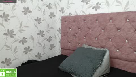 Victoria  online show from 12-23-24, 02:56