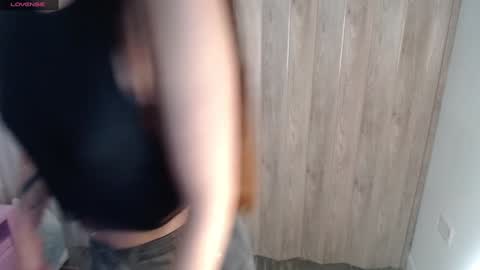 Victoria  online show from 02-05-25, 08:32