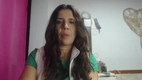 Snapshot of victoria25_meester chatting on 01-19-25, 11:00 Hi guys Im victoria Be the one who can control me in PVT online show from 01-19-25, 11:00