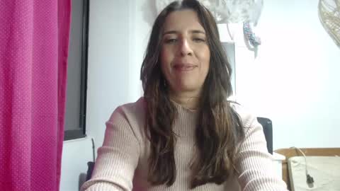 Snapshot of victoria25_meester chatting on 01-21-25, 11:13 Hi guys Im victoria Be the one who can control me in PVT online show from 01-21-25, 11:13