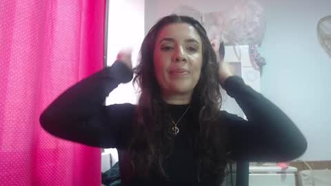 Snapshot of victoria25_meester chatting on 01-31-25, 04:48 Hi guys Im victoria Be the one who can control me in PVT online show from 01-31-25, 04:48