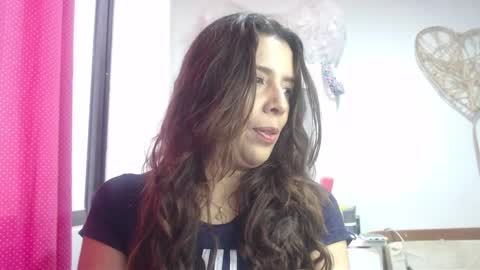 Snapshot of victoria25_meester chatting on 02-01-25, 05:58 Hi guys Im victoria Be the one who can control me in PVT online show from 02-01-25, 05:58