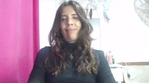 Snapshot of victoria25_meester chatting on 02-06-25, 10:32 Hi guys Im victoria Be the one who can control me in PVT online show from 02-06-25, 10:32