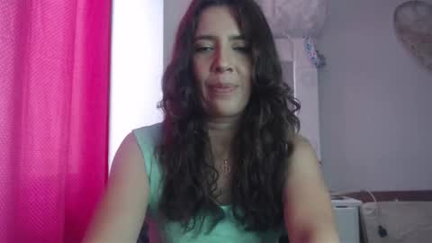 Snapshot of victoria25_meester chatting on 02-09-25, 02:40 Hi guys Im victoria Be the one who can control me in PVT online show from 02-09-25, 02:40