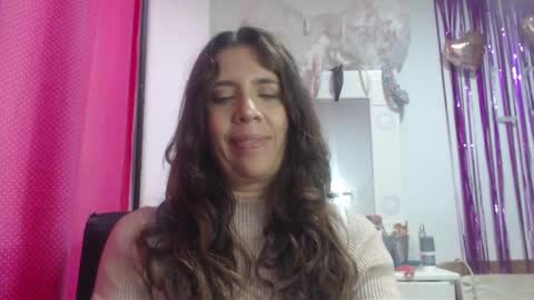 Snapshot of victoria25_meester chatting on 02-17-25, 09:30 Hi guys Im victoria Be the one who can control me in PVT online show from 02-17-25, 09:30