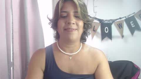 Snapshot of victoria25_meester chatting on 10-16-25, 02:51 Hi guys Im victoria Be the one who can control me in PVT online show from 10-16-25, 02:51