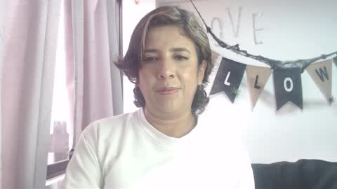 Snapshot of victoria25_meester chatting on 10-23-25, 03:33 Hi guys Im victoria Be the one who can control me in PVT online show from 10-23-25, 03:33