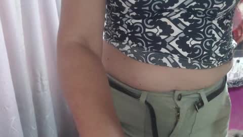 Hi guys   Im victoria  Be the one who can control me in PVT online show from 12-18-25, 08:15