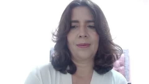 Snapshot of victoria25_meester chatting on 07-10-26, 04:09 Hi guys Im victoria Be the one who can control me in PVT online show from 07-10-26, 04:09