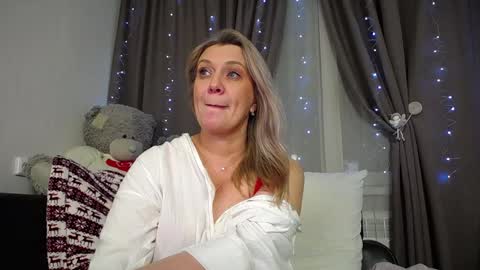 victoria50 online show from 12-18-24, 08:14