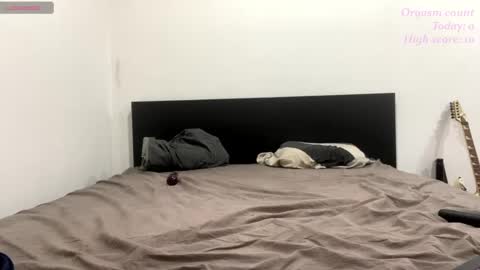 Snapshot of victoria97 chatting on 12-13-24, 02:05 Victoria97 online show from 12-13-24, 02:05