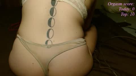 Snapshot of victoria97 chatting on 10-29-25, 10:22 Victoria97 online show from 10-29-25, 10:22