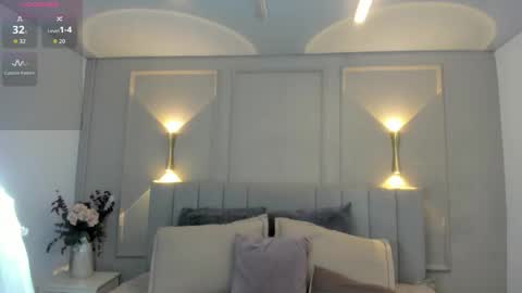 victoria  online show from 03-22-26, 12:08