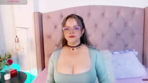 victoria_cherry_ online show from 06-18-26, 10:41