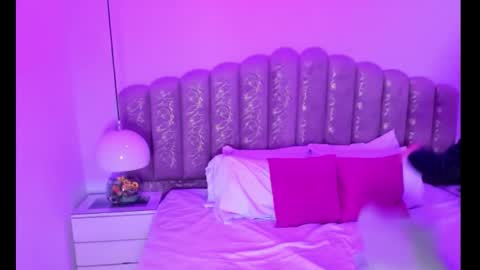 valentina online show from 01-16-26, 12:09