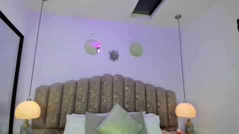 valentina online show from 02-22-26, 12:15