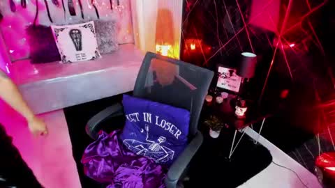 victoria_floyd1 online show from 07-01-26, 11:37