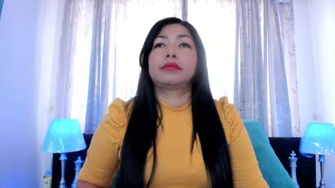Snapshot of victoria_kim_lee chatting on 05-01-26, 02:10 Victoria online show from 05-01-26, 02:10