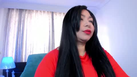 Snapshot of victoria_kim_lee chatting on 05-09-26, 12:43 Victoria online show from 05-09-26, 12:43