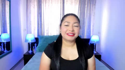 Snapshot of victoria_kim_lee chatting on 05-22-26, 02:12 Victoria online show from 05-22-26, 02:12