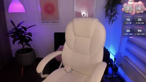 Snapshot of victoria_korss chatting on 01-07-25, 08:03 Victoria online show from 01-07-25, 08:03