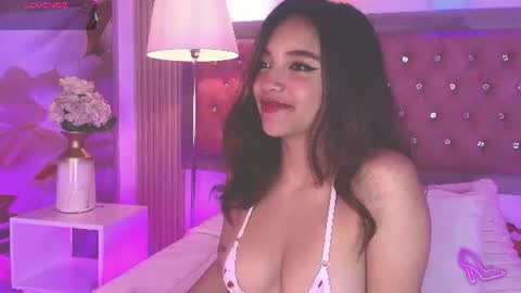 Snapshot of victoria_leiya chatting on 07-08-26, 12:42 VICTORIA online show from 07-08-26, 12:42