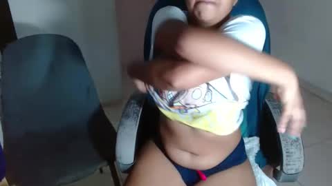 Snapshot of victoria_miler chatting on 01-29-25, 11:25 VICKY online show from 01-29-25, 11:25