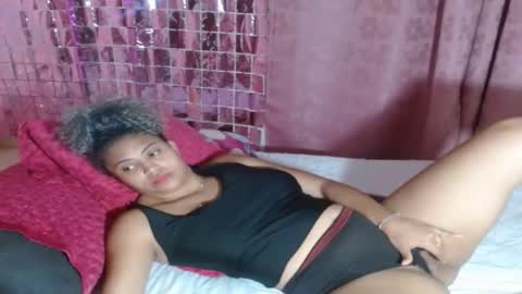 Snapshot of victoria_miler chatting on 02-20-25, 10:26 VICKY online show from 02-20-25, 10:26