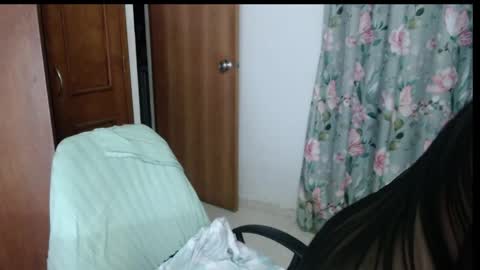 Snapshot of victoria_milf06 chatting on 04-26-26, 09:51 victoria online show from 04-26-26, 09:51