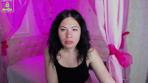 Snapshot of victoria_panther chatting on 04-27-26, 01:58 Victoria online show from 04-27-26, 01:58