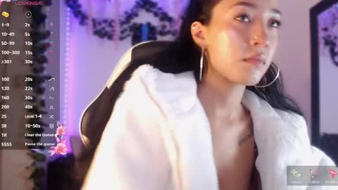Snapshot of victoria_ricci_a chatting on 06-03-26, 08:58 Victoria online show from 06-03-26, 08:58