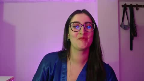 Victoria online show from 01-10-26, 09:05