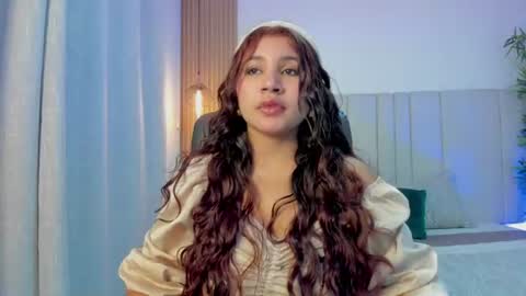 Snapshot of victoria_rossee chatting on 06-13-26, 12:14 VICTORIA online show from 06-13-26, 12:14