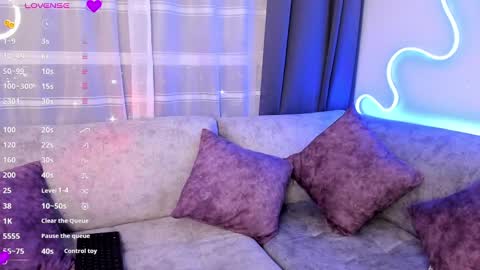 Victoria online show from 01-12-25, 04:21