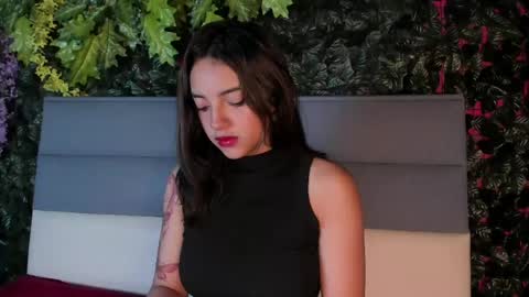 victoriaa2_doll online show from 04-15-26, 11:39