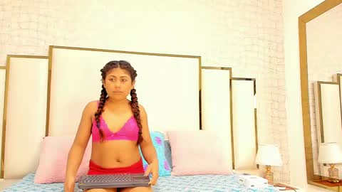 Victoria Sofia online show from 02-10-25, 03:13