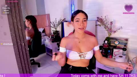 Victoria online show from 11-21-25, 07:56