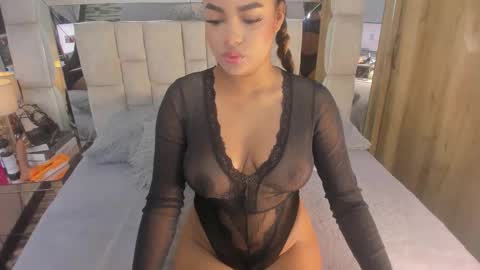 Snapshot of victoriaagray chatting on 10-02-25, 11:06 VICTORIA online show from 10-02-25, 11:06