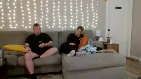 Victoria and Jesse online show from 10-30-25, 02:02