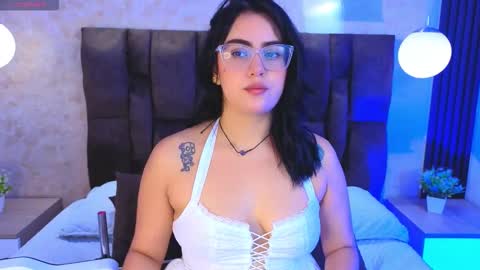 Victoria Andrade online show from 03-08-26, 12:53