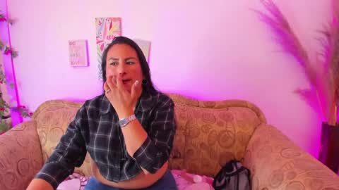 victoriacg online show from 06-01-26, 12:07