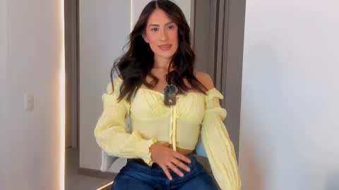 Snapshot of victoriafit7 chatting on 09-23-25, 12:35 Vcitoria online show from 09-23-25, 12:35